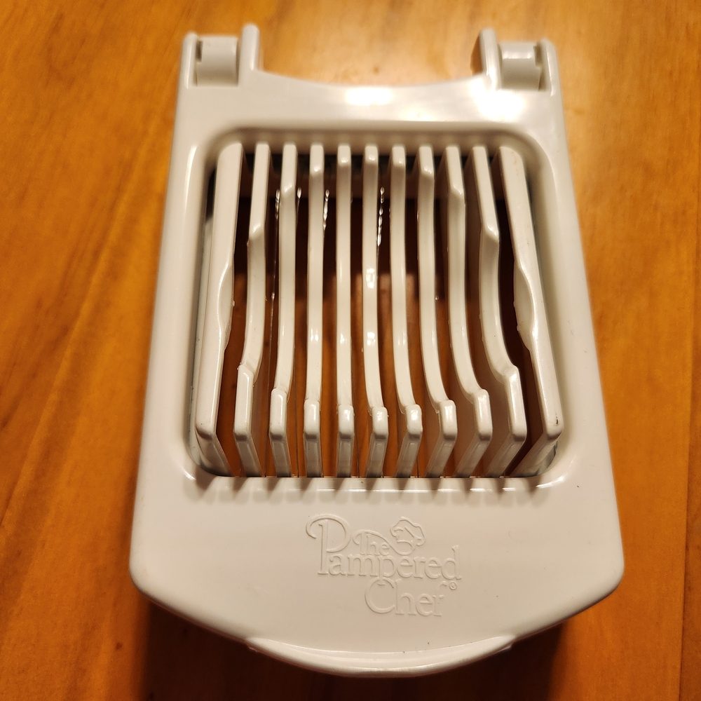 Pampered Chef Egg Slicer Plus #1182